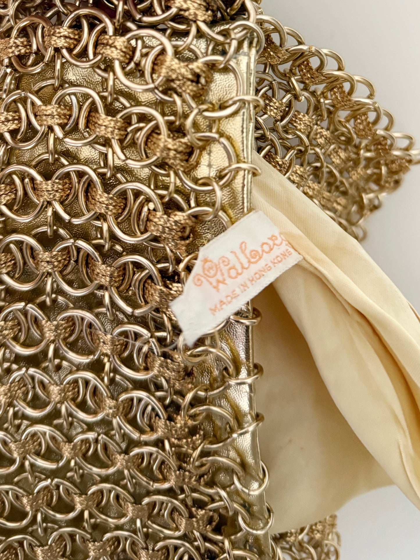 Walborg gold chainmail bag