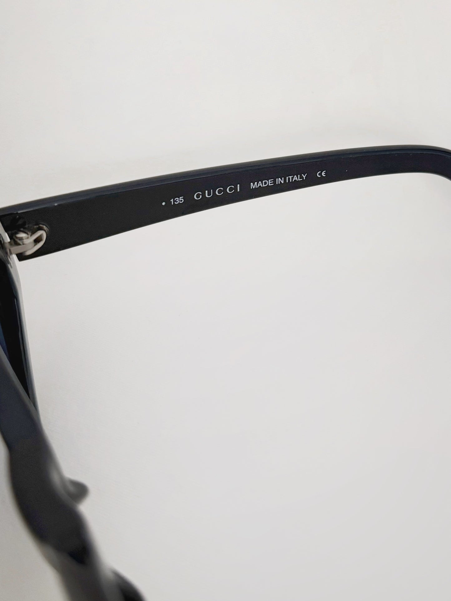Gucci oval navy sunglasses GG2413