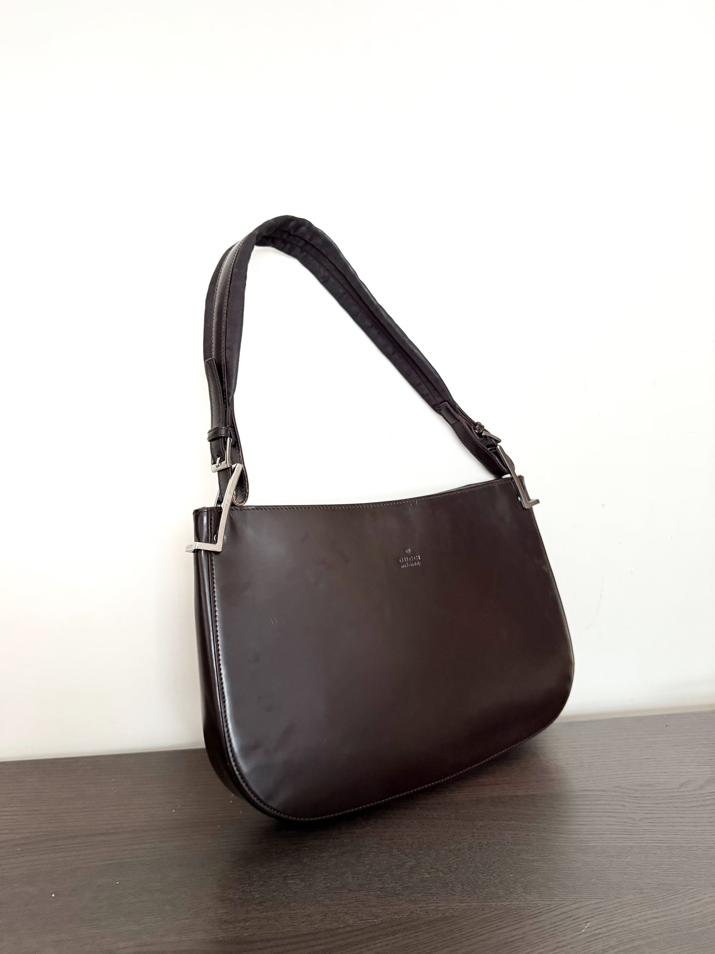 Gucci brown enamel shoulder bag