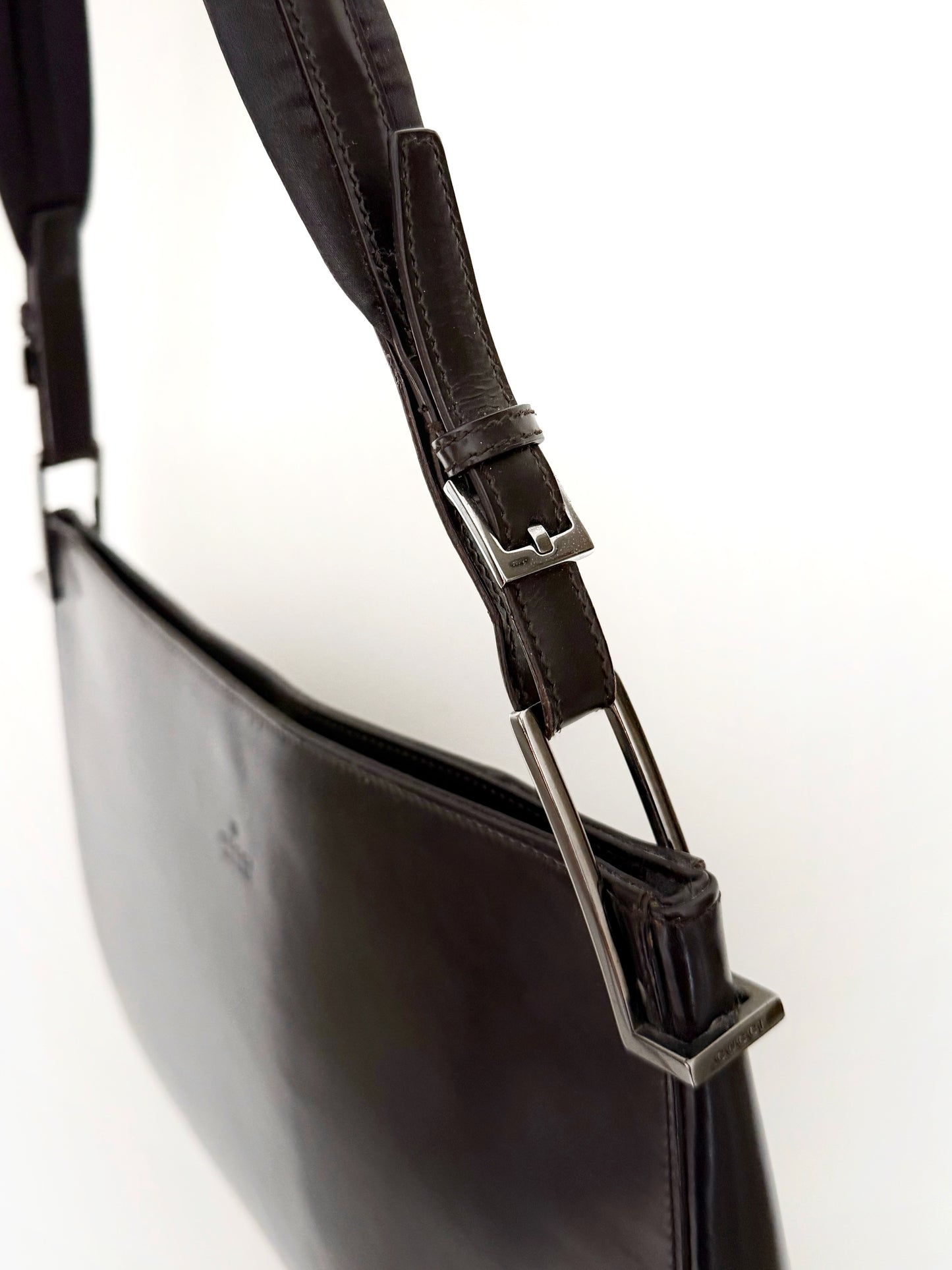 Gucci brown enamel shoulder bag