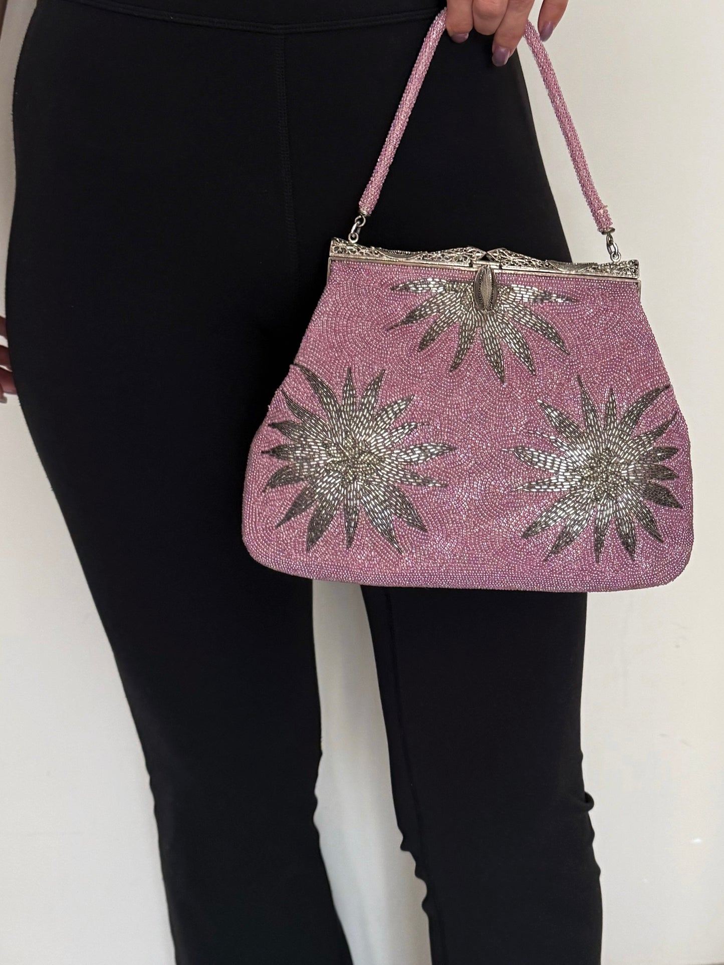 03. Sun motifs beaded bag