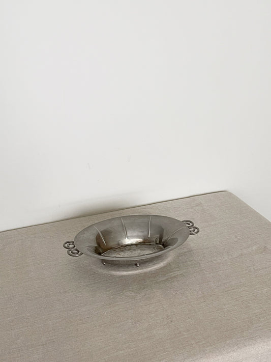 01. Pewter dish with spiral handles