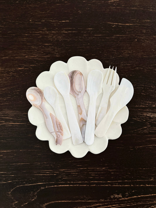 01. Natural seashell utensils