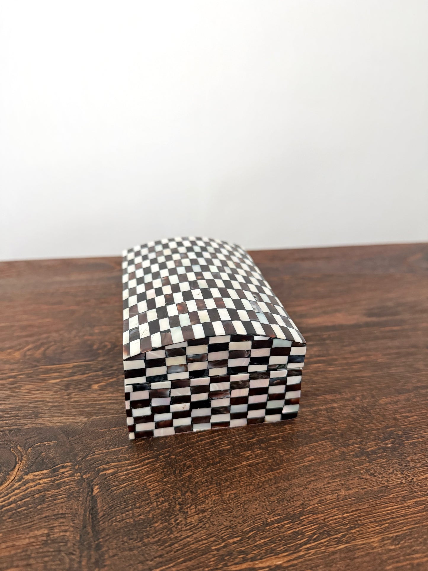 01. Mother of pearl inlaid checkered box
