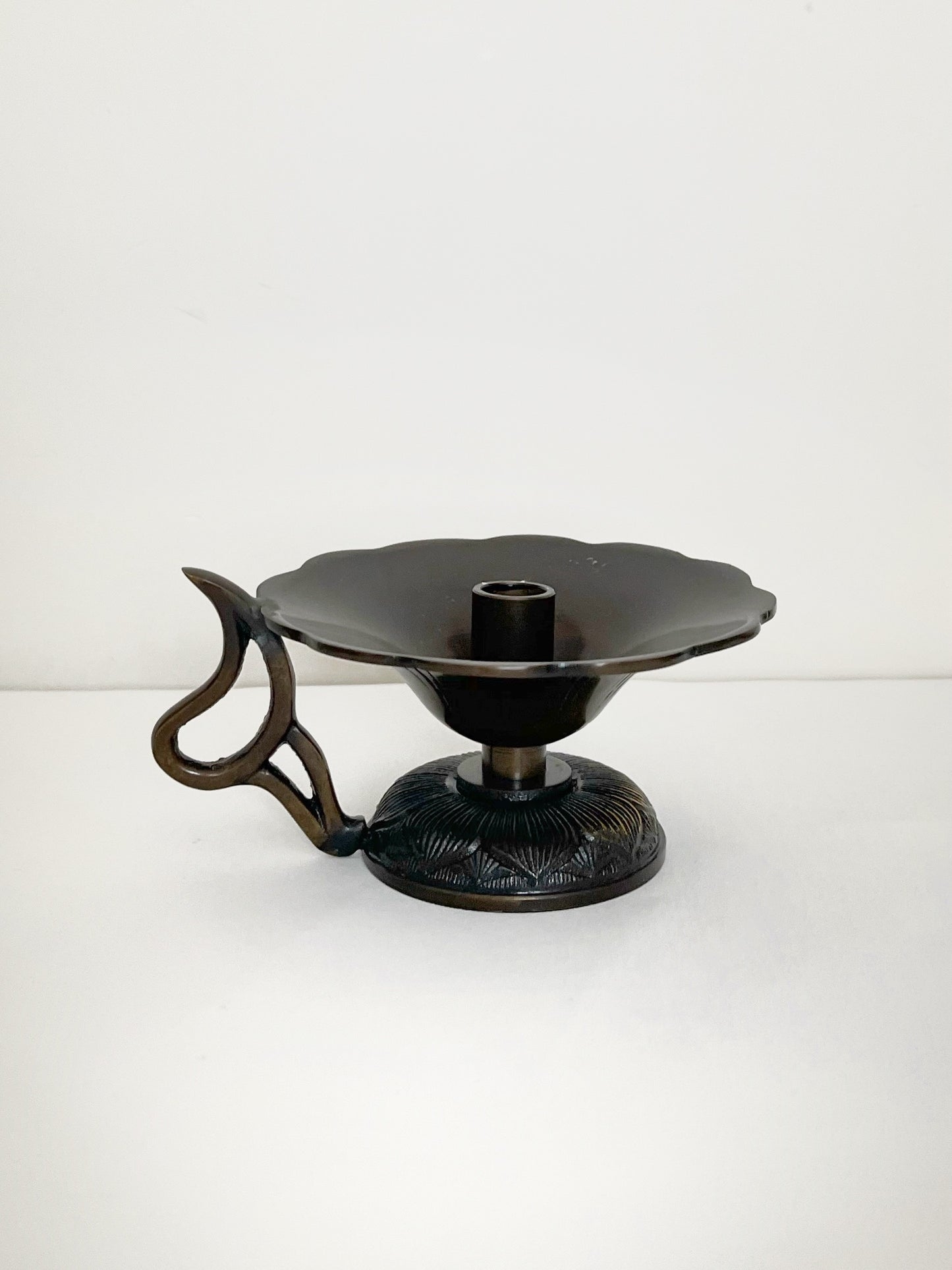 01. Candleholder